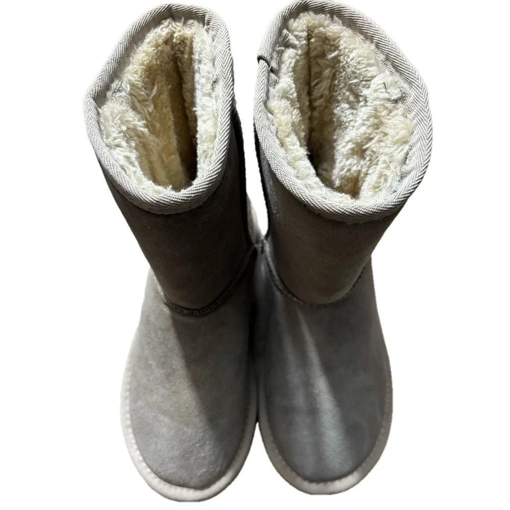 UGG Cream Tan Winter Boots with Plush Lining Classic Mini I Size 6